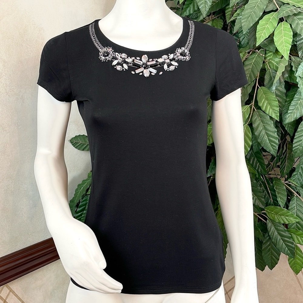 WHBM STONE NECKLACE TOP